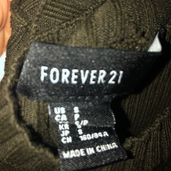 FOREVER 21 SWEATER - Picture 4 of 4